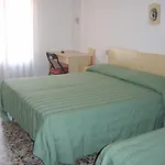 Nuova Doel Ξενοδοχείο *