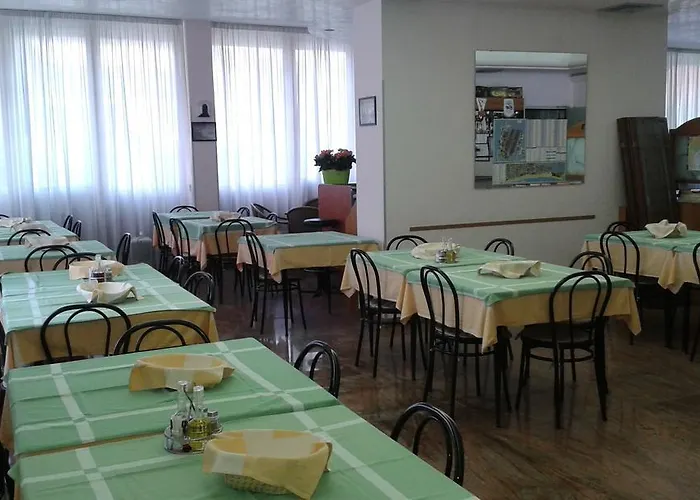 Nuova Doel Отель